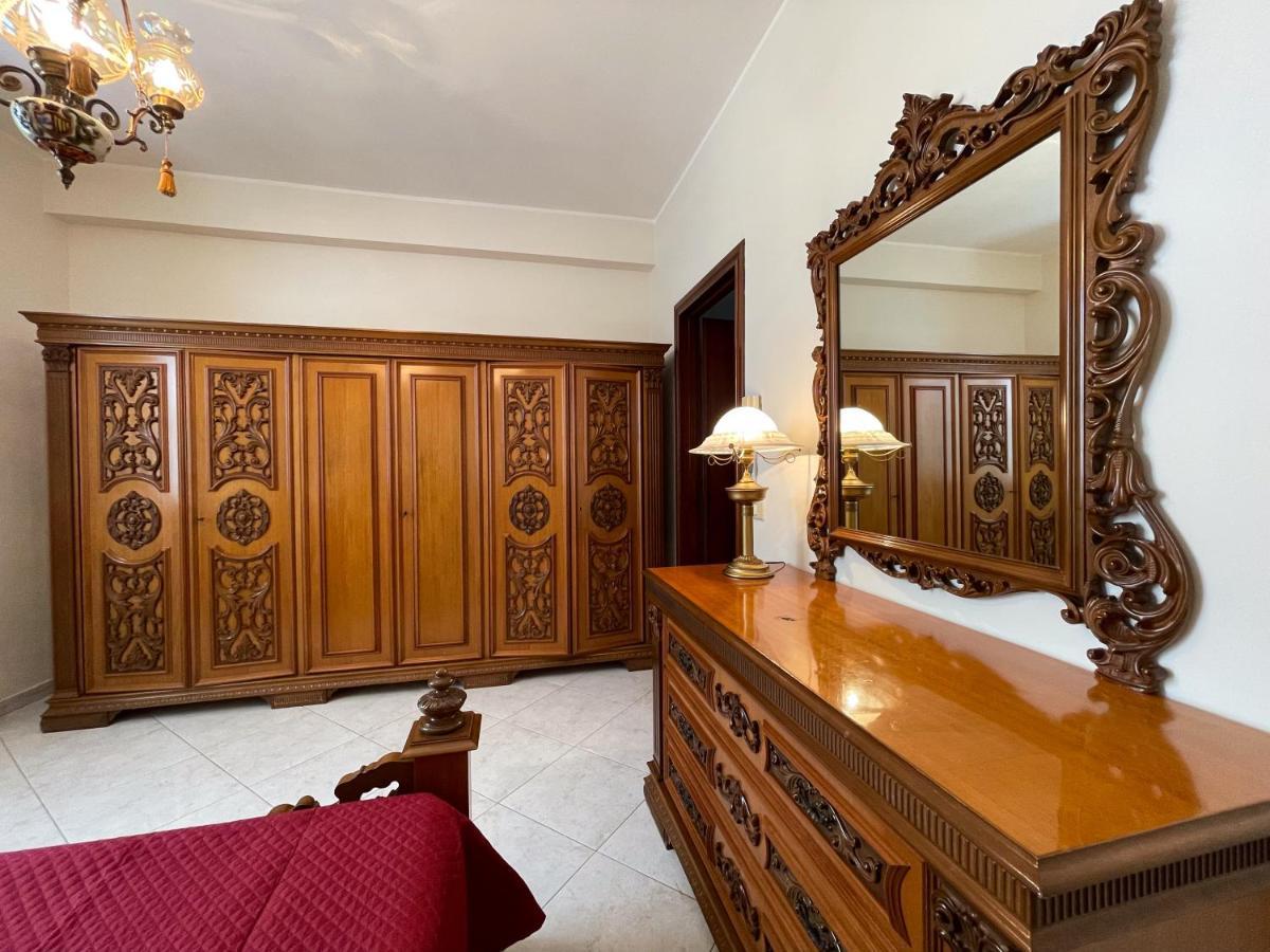 Selinunte Street House